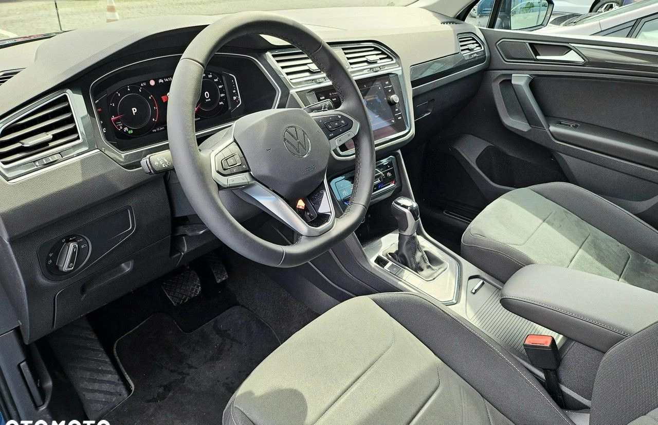 Volkswagen Tiguan cena 129900 przebieg: 27700, rok produkcji 2020 z Giżycko małe 742